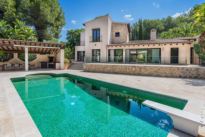 Balearic Islands, the international benchmark in luxury properties sales transactions